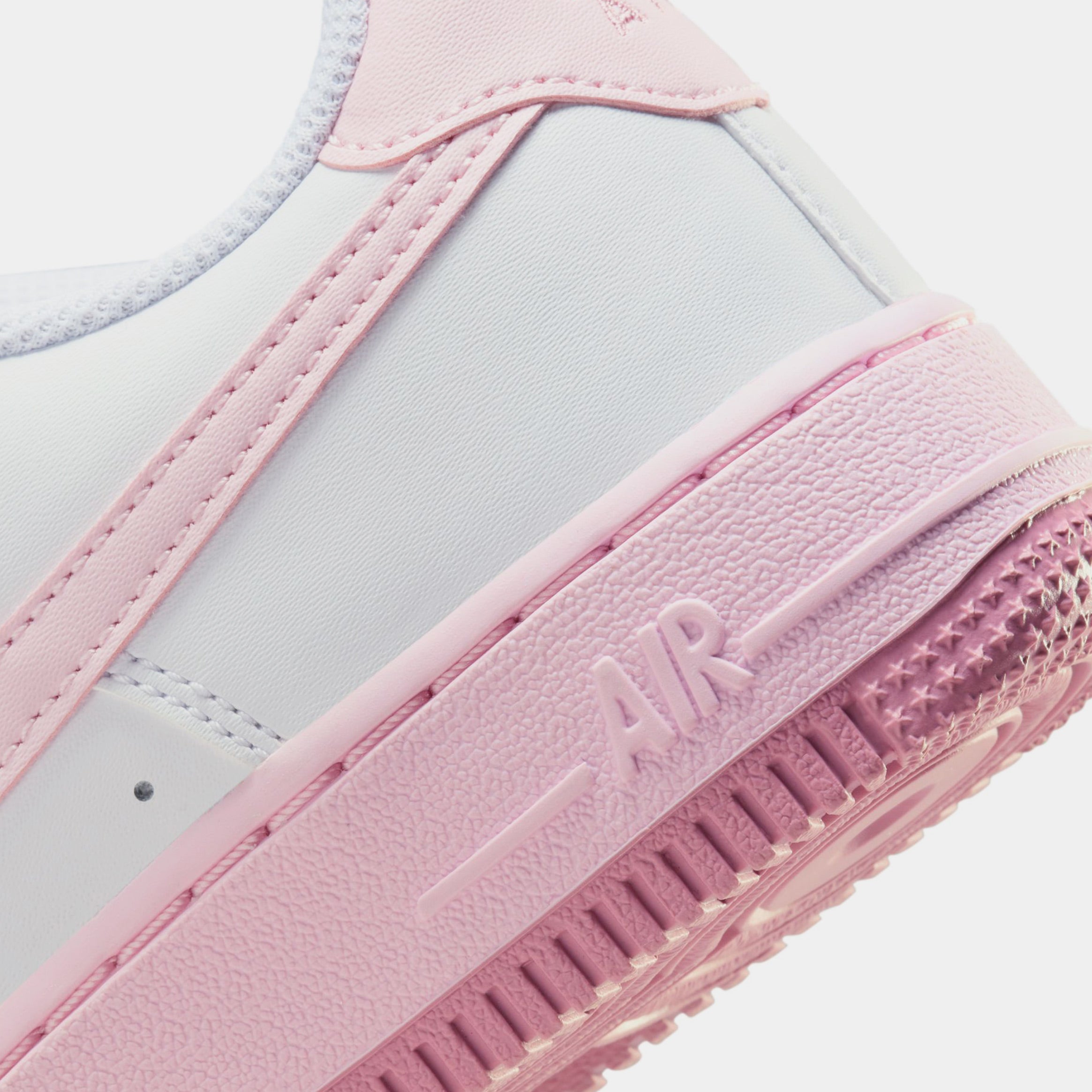 Air Force 1 Low Grade School Lifestyle Shoes (White/Pink Foam)