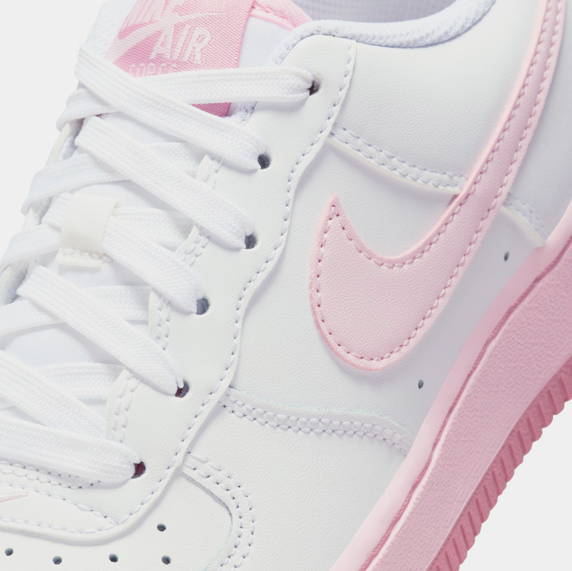 Air Force 1 Low Grade School Lifestyle Shoes (White/Pink Foam)
